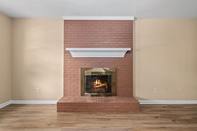 Building Photo - 4117 Rainbow Dr
