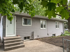 Building Photo - 3402 Amherst St