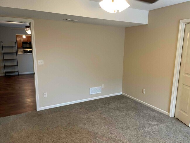 Building Photo - 3211 Yankee Tank Ln