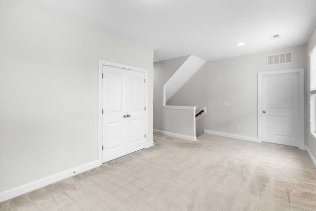 Building Photo - 1416 Sabino Dr