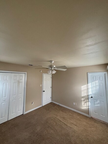 Building Photo - 14 Sara Forest Dr