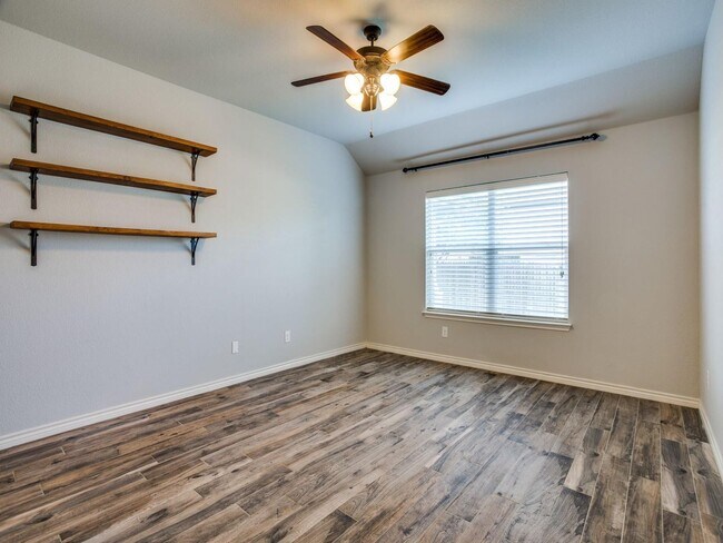 Building Photo - 5932 Trout Dr