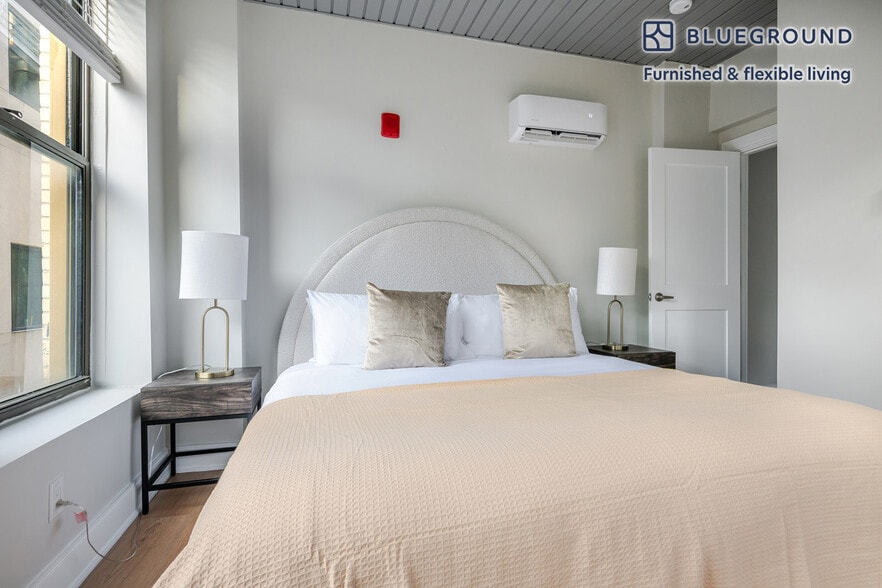 Building Photo - 44 Bromfield St