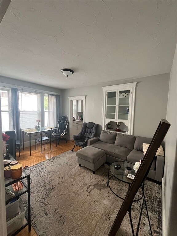 Building Photo - 9 Carruth St