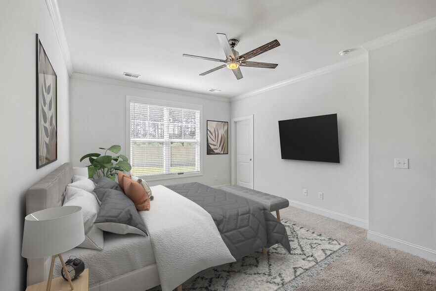 Building Photo - 316 Long Pier St