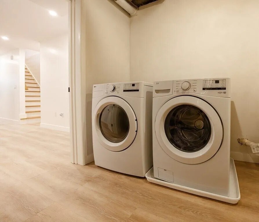 Building Photo - 12 George St