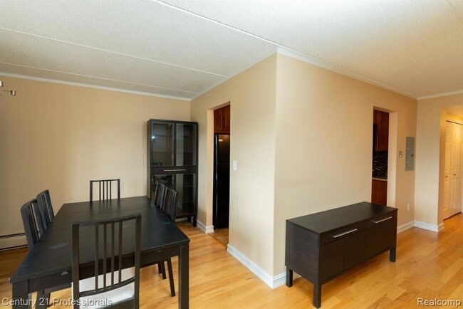 Building Photo - 35300 Woodward Ave