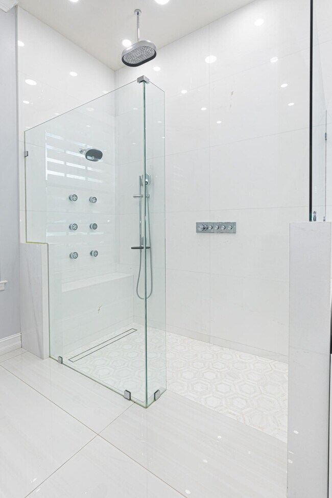 Building Photo - 3352 Siena Cir