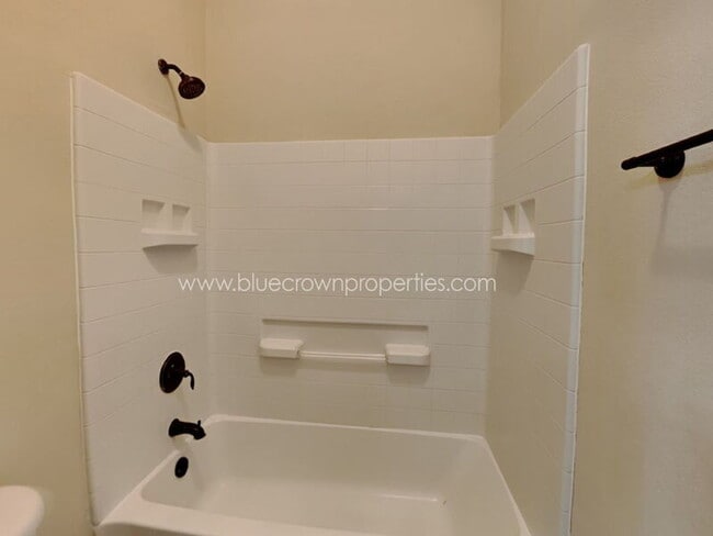 Building Photo - 2172 Liriope Ln