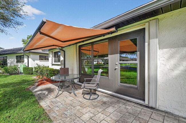 Building Photo - 4677 Robinwood Cir