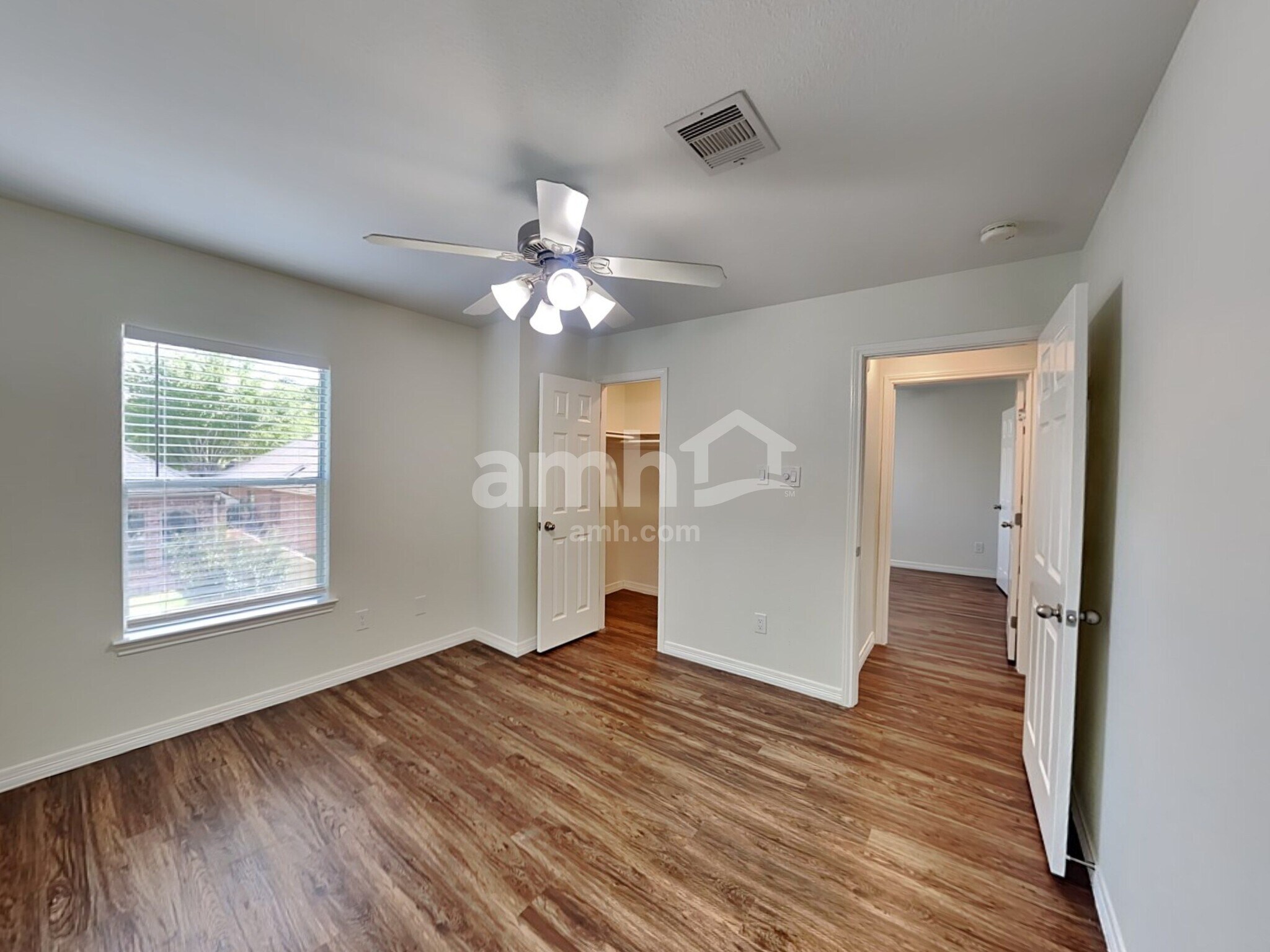 Building Photo - 26949 Carriage Manor Ln