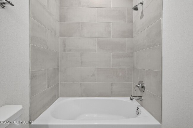 Building Photo - 7159 Pine River Ct