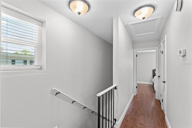 Building Photo - 2517 W Tennessee Ave