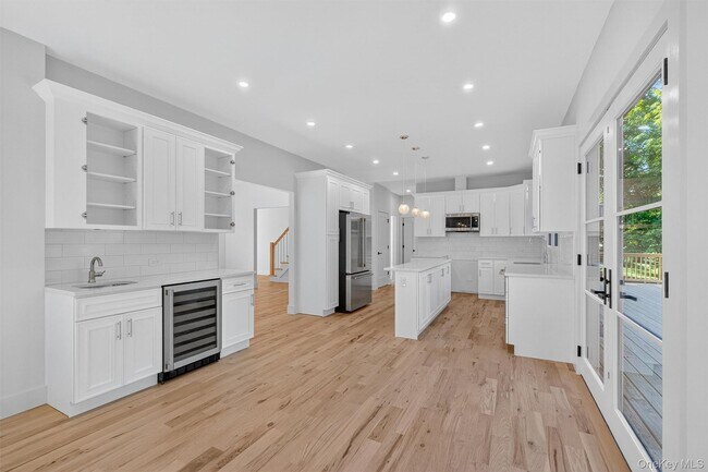 Building Photo - 64 Stonehouse Rd