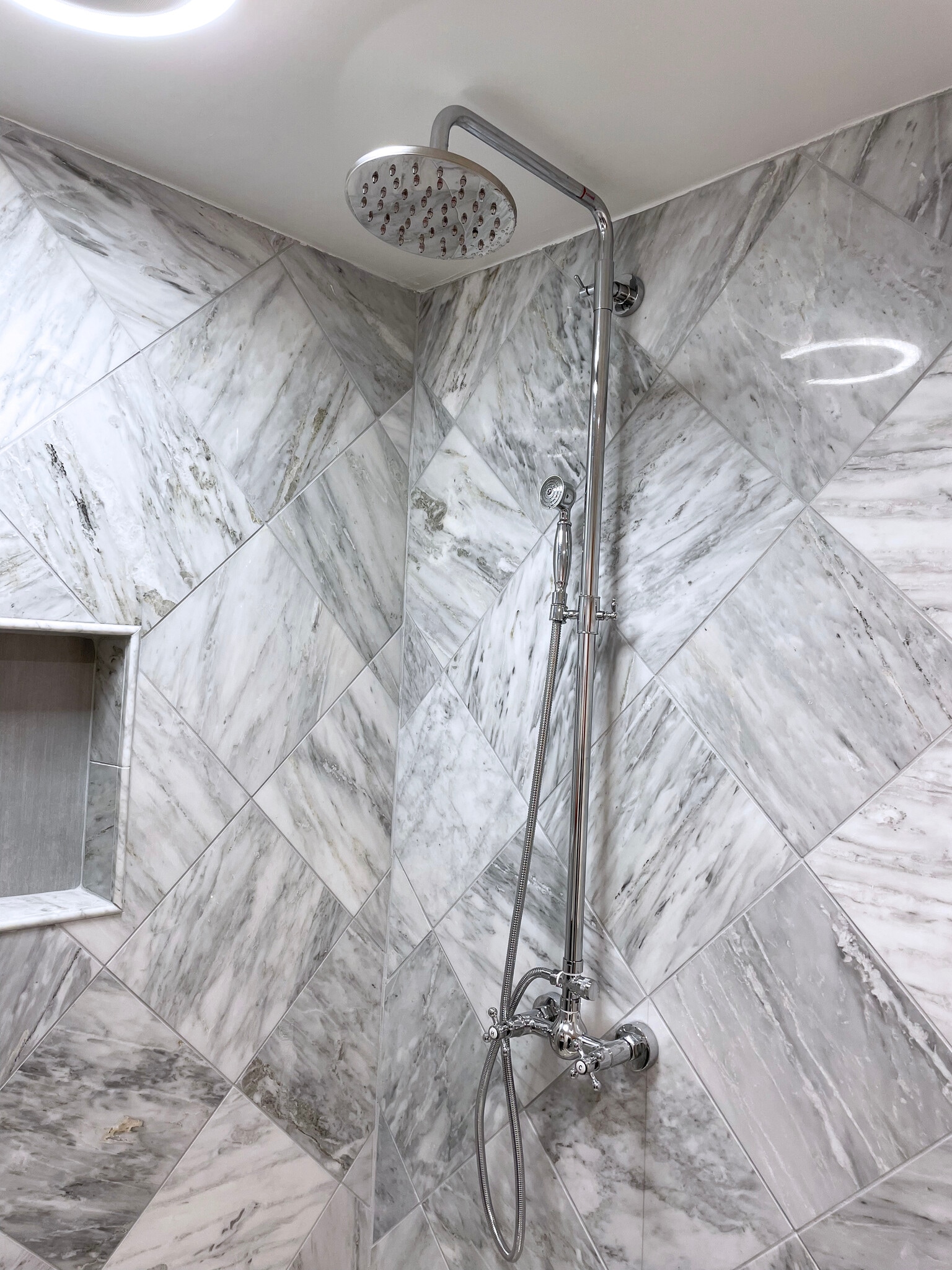 Lux marble and chrome finishes - 1211 Isis Ave