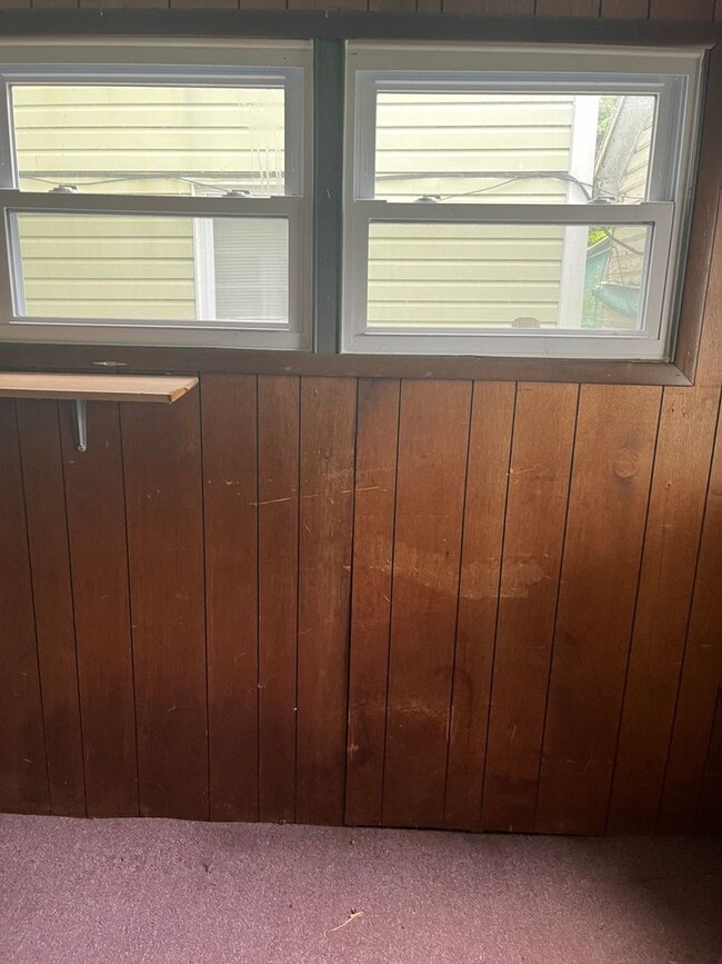 Building Photo - 2-3 Bedroom, 1 Bathroom Detached House in Shippensburg