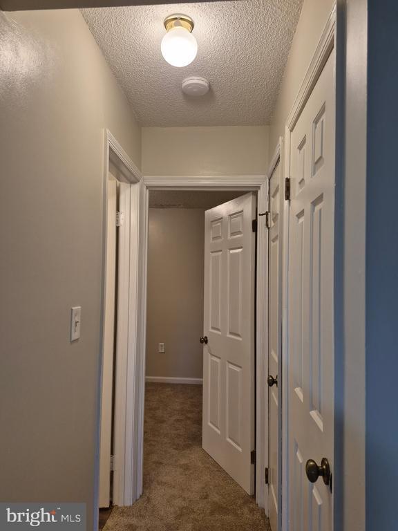 Building Photo - 106 Clay St