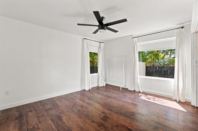 Building Photo - 5307 Prock Ln