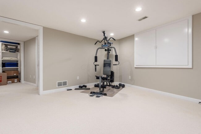 Building Photo - 4602 Sandwich Ct