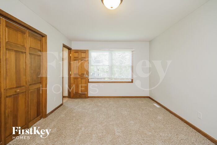 Building Photo - 301 Prairie Valley Ct