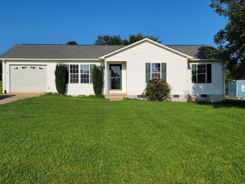 Building Photo - 2268 Clear Water Ln