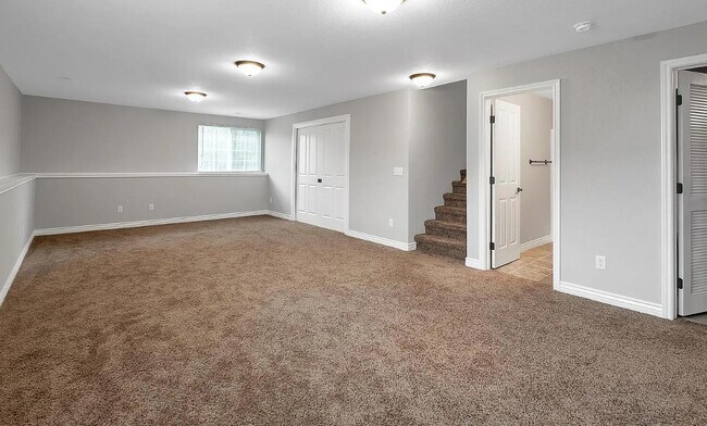 Building Photo - 715 Cherrywood Cir