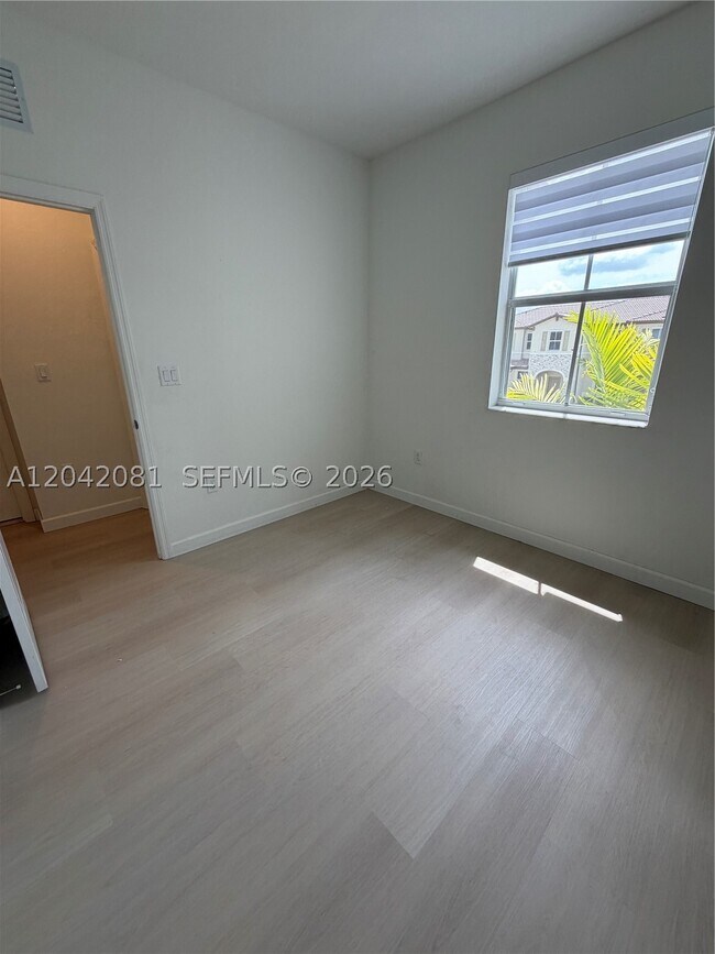 Building Photo - 2889 25rd 2889