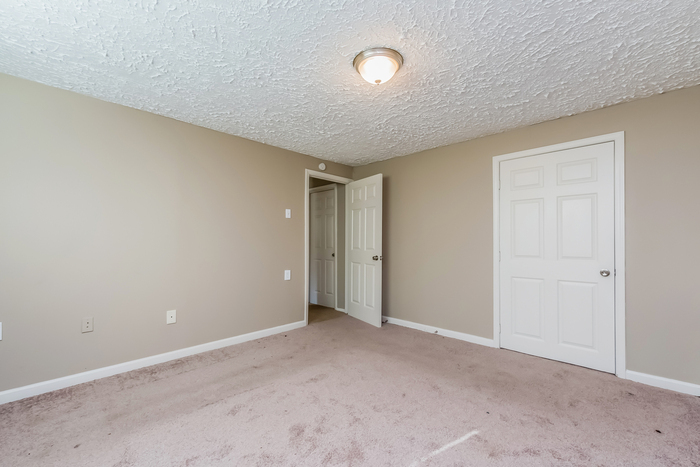 Building Photo - 4784 White Oak Trail