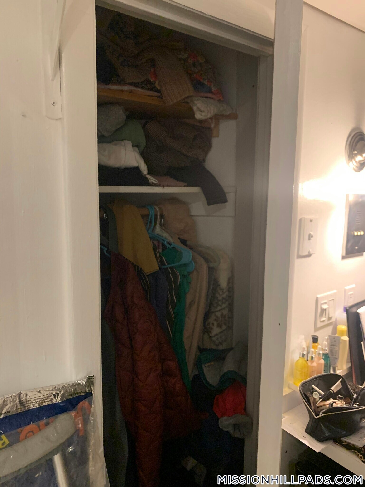 Building Photo - 28 S Huntington Ave