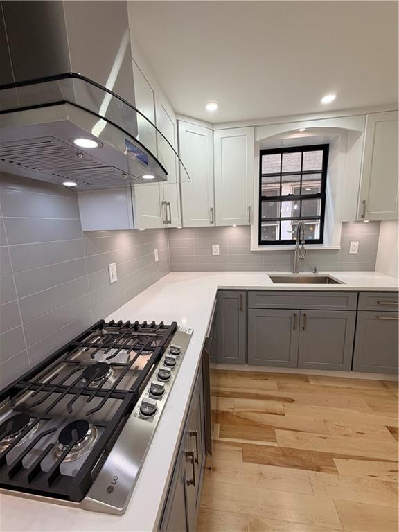 Building Photo - 550 Jamaica Ave