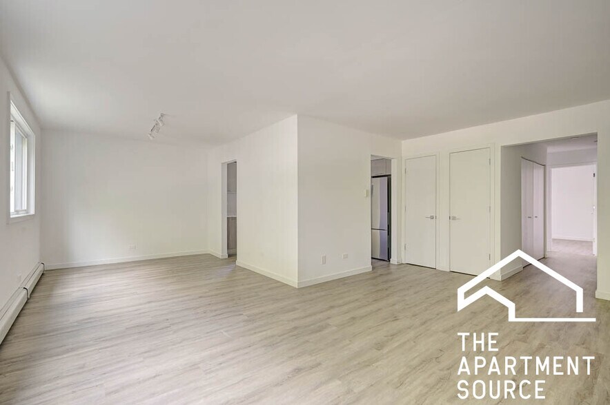 Building Photo - 7521 N Sheridan Rd