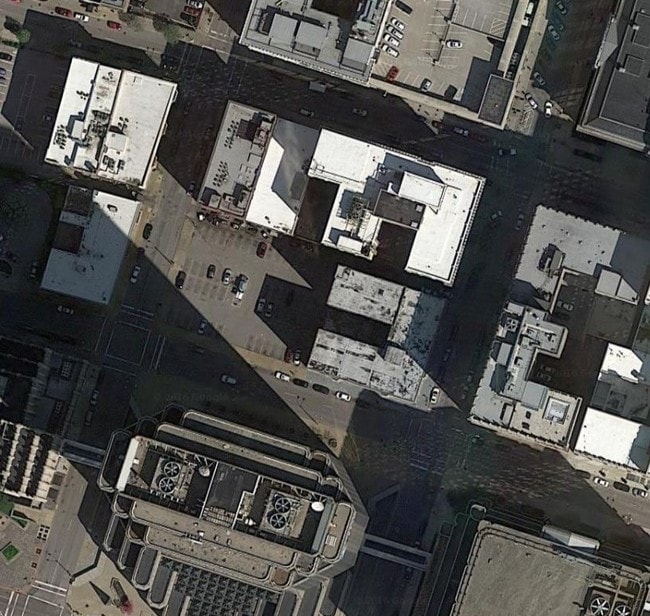 Building Photo - The Mark Twain Building