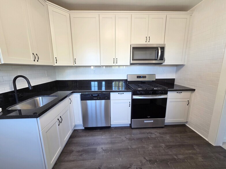 Kitchen - 1615 Pennsylvania Ave
