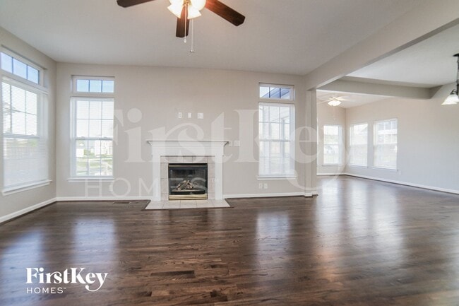 Building Photo - 604 Indian Lake Dr