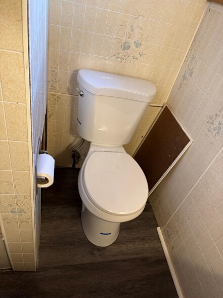 Building Photo - 107 N Oakland Ave