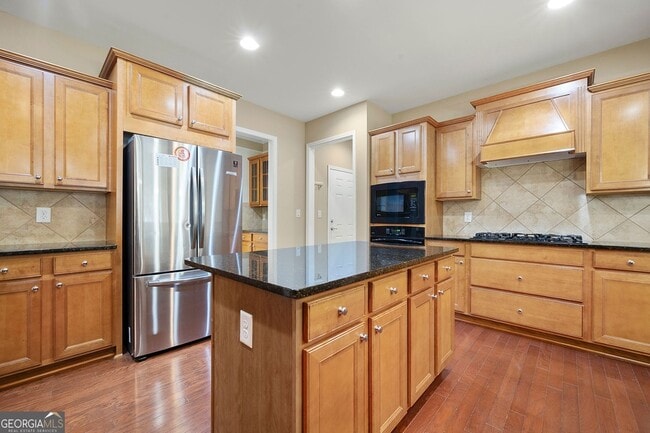 Building Photo - 232 Begonia Ct