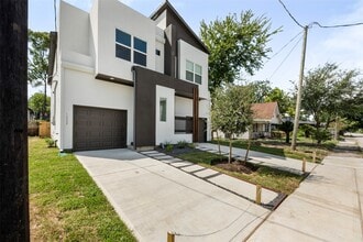 Building Photo - 1222 E 33rd St