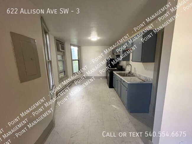 Building Photo - 622 Allison Ave SW