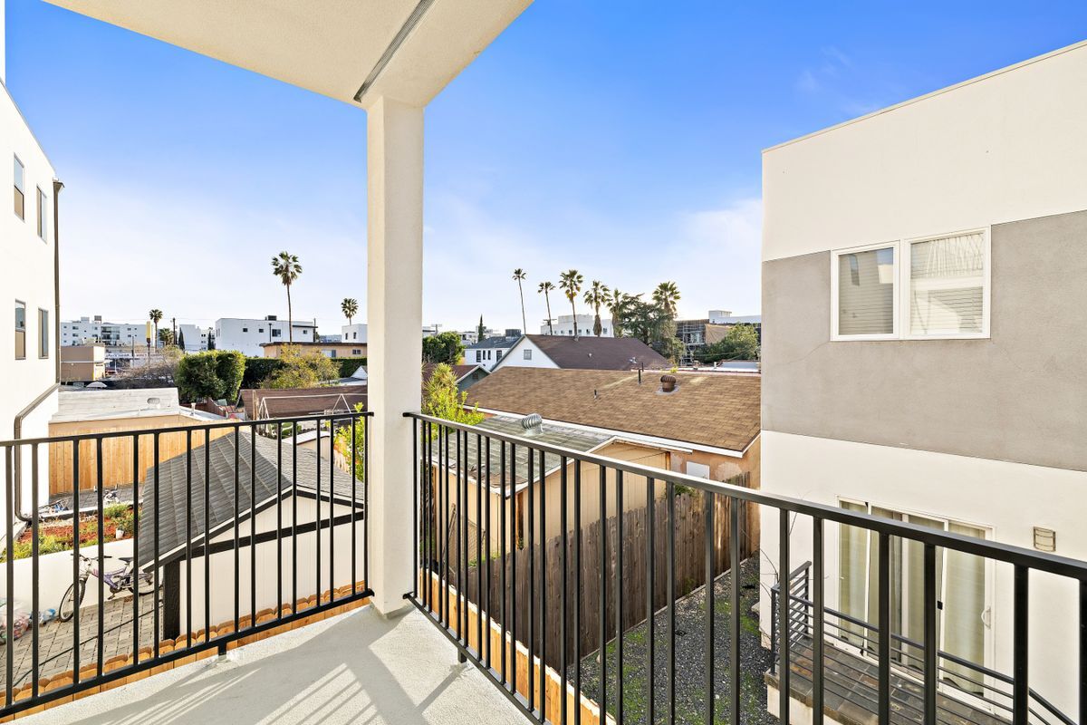 Building Photo - 5649 Case Ave