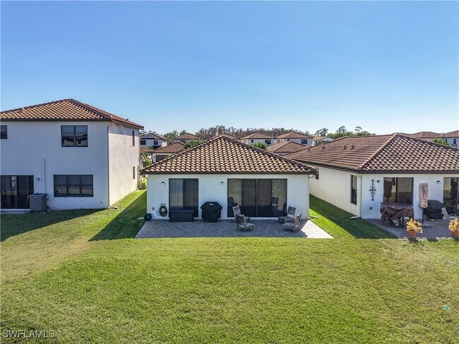 Building Photo - 5529 Soria Ave