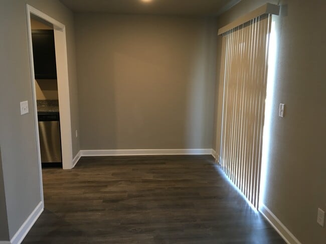 Building Photo - 3 Bed Townhome in Grain Valley