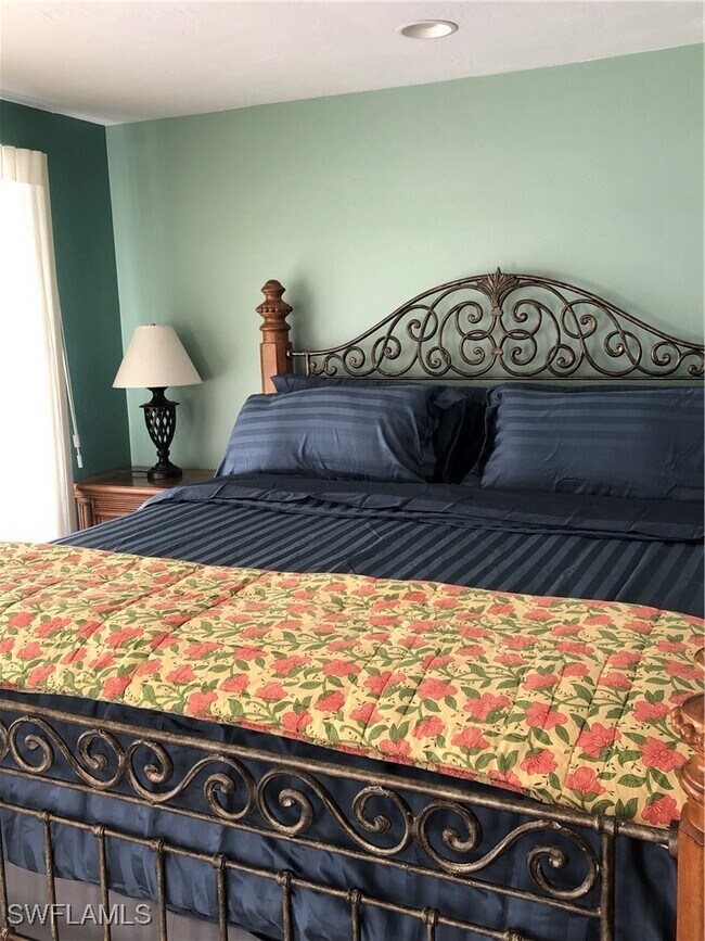 Building Photo - 550 Forest Hills Blvd