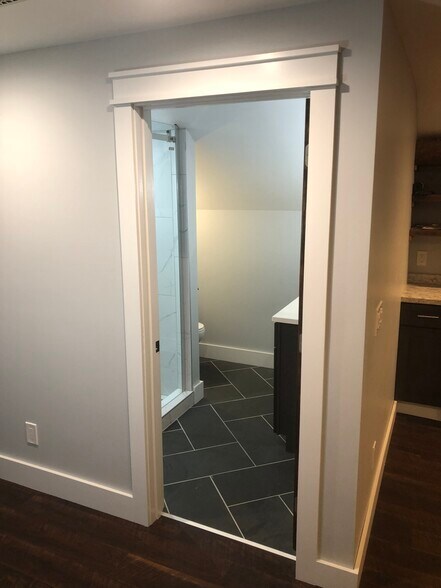 Building Photo - 91 S 91st St