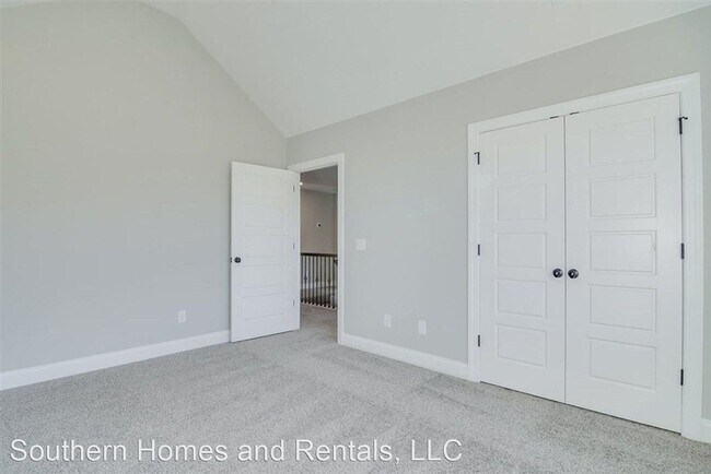 Building Photo - 4 br, 2.5 bath House - 302 Huntley Loop