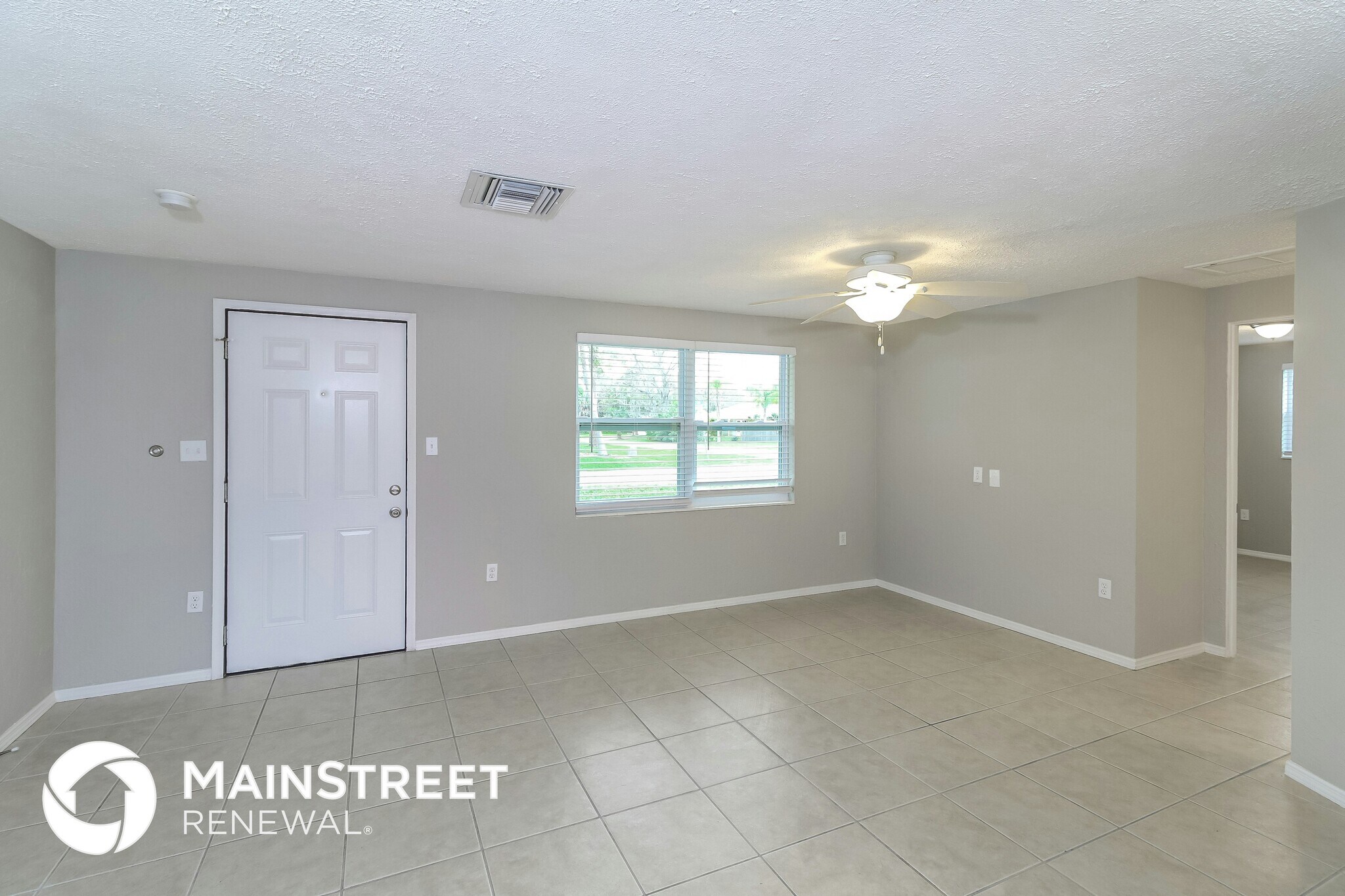 Building Photo - 4215 Tarpon Rd