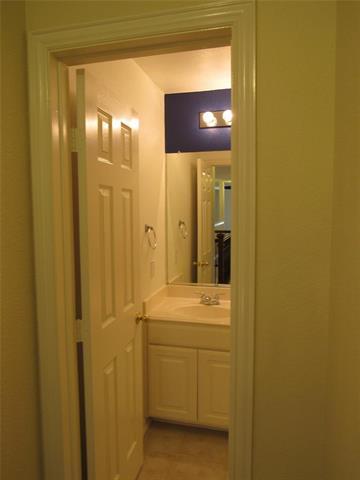 Building Photo - 1023 Candlewood Tr