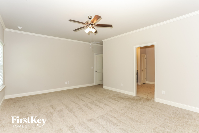 Building Photo - 208 Cheshire Dr