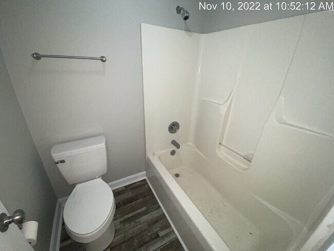 Building Photo - 640 Sugaridge Ln