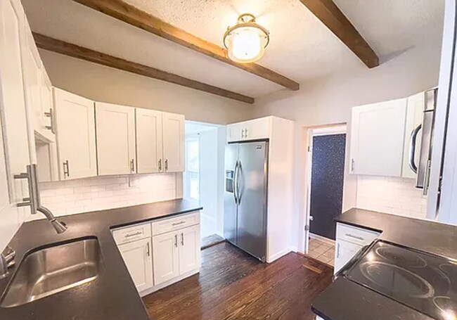 Building Photo - 6580 Kugler Mill Rd