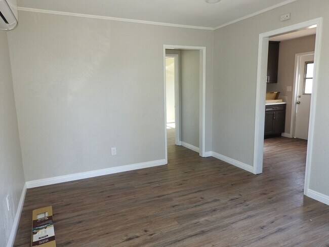 Building Photo - 149wisc